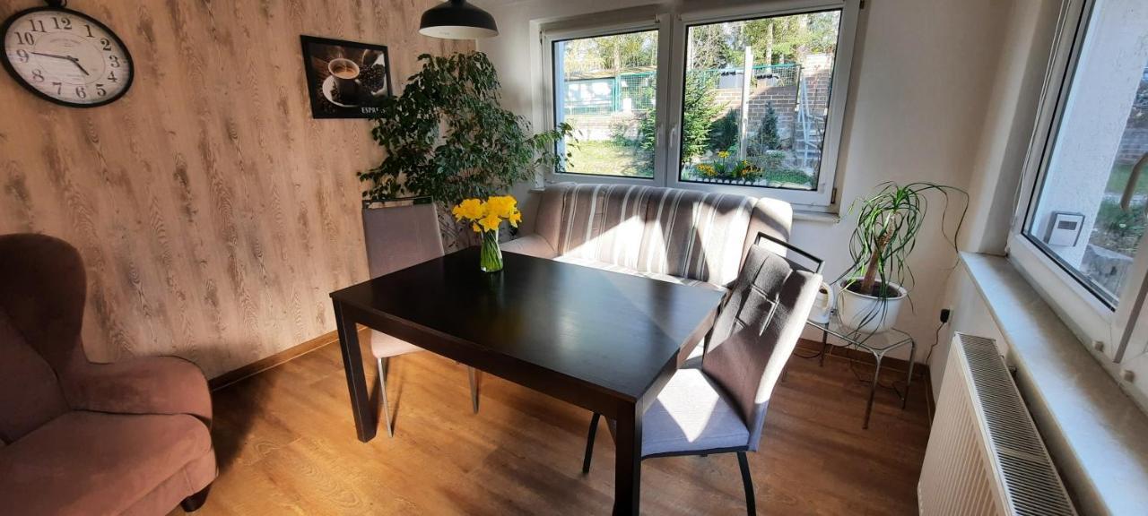 Ferienhaus Im Gruenen/Monteurzimmer Oranienburg Bagian luar foto